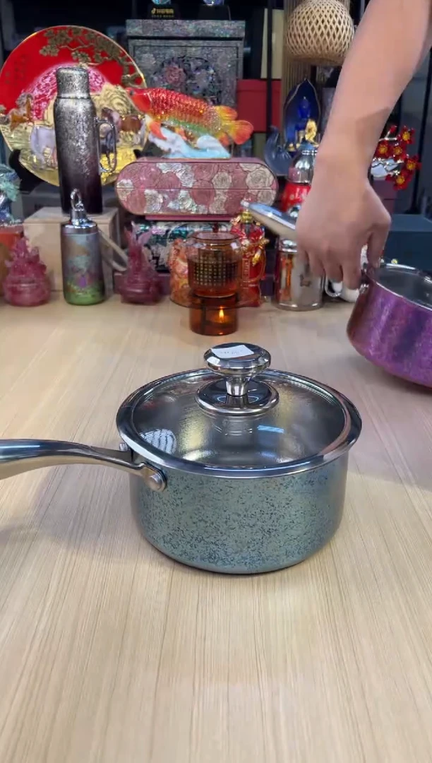 72纯钛奶锅-蓝色