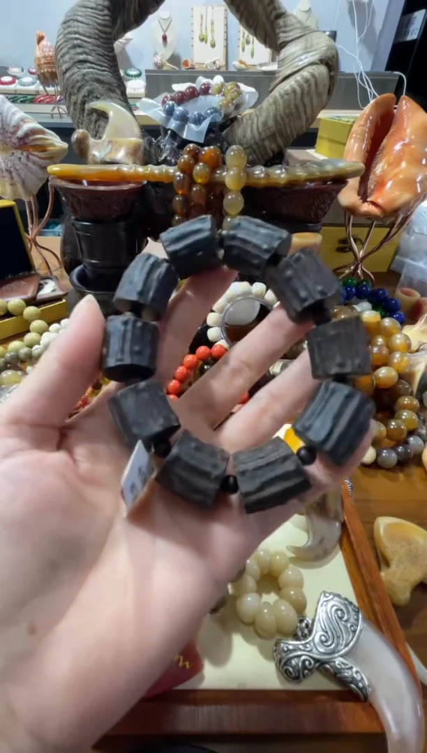 大果紫檀（缅甸花梨）40-/