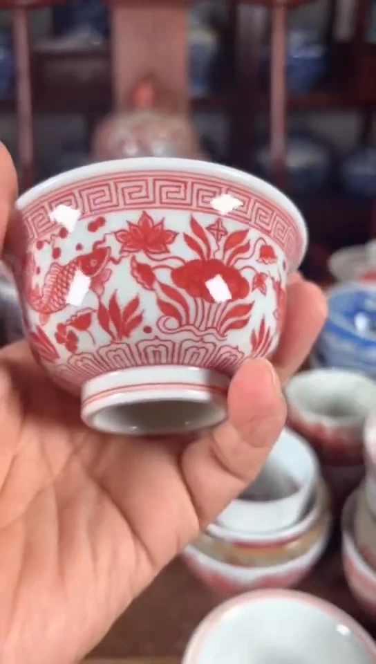 柴窑釉里红鱼藻纹杯杯