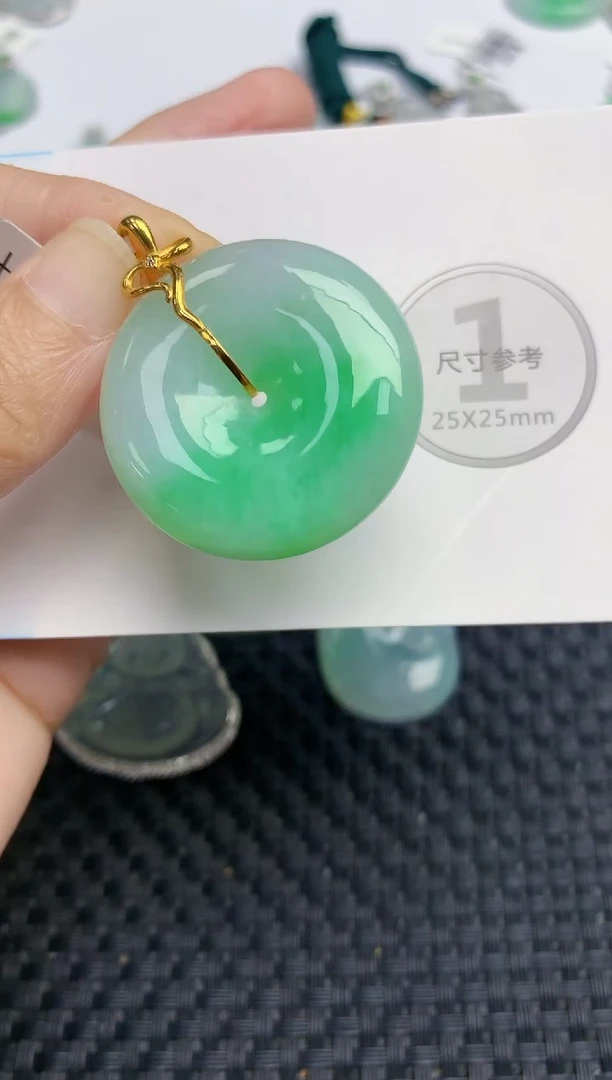 颈饰18K金镶嵌翡翠天然缅甸A货翡翠百元以上9元证书费自理