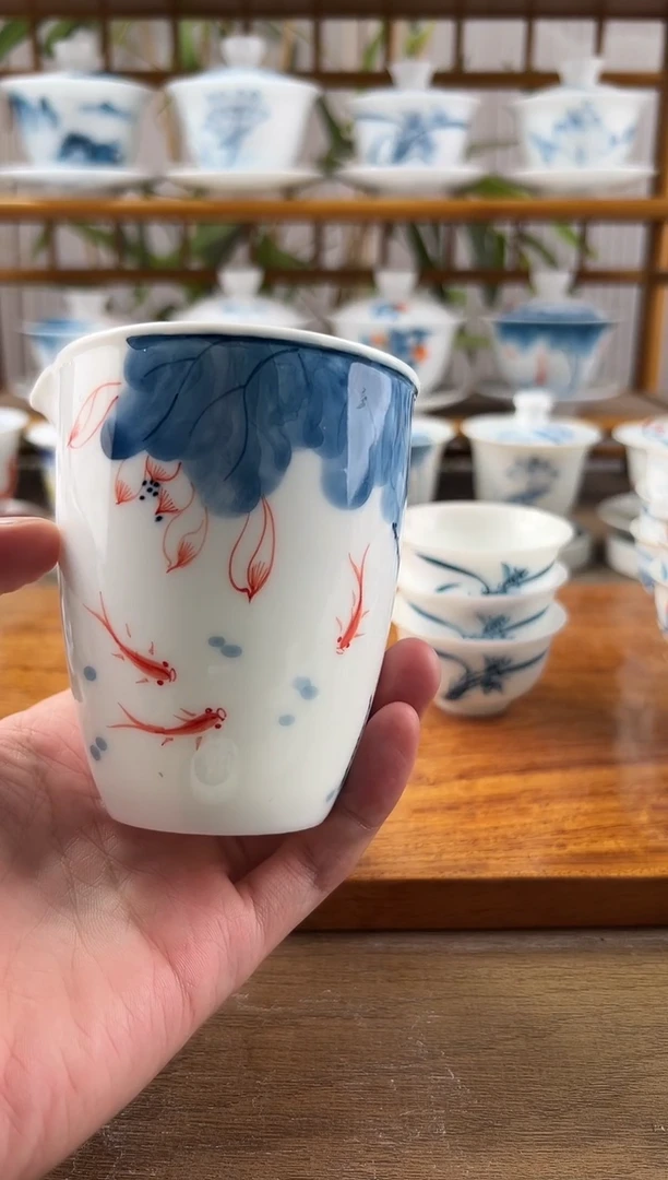 m**.全品线条莲公道杯1