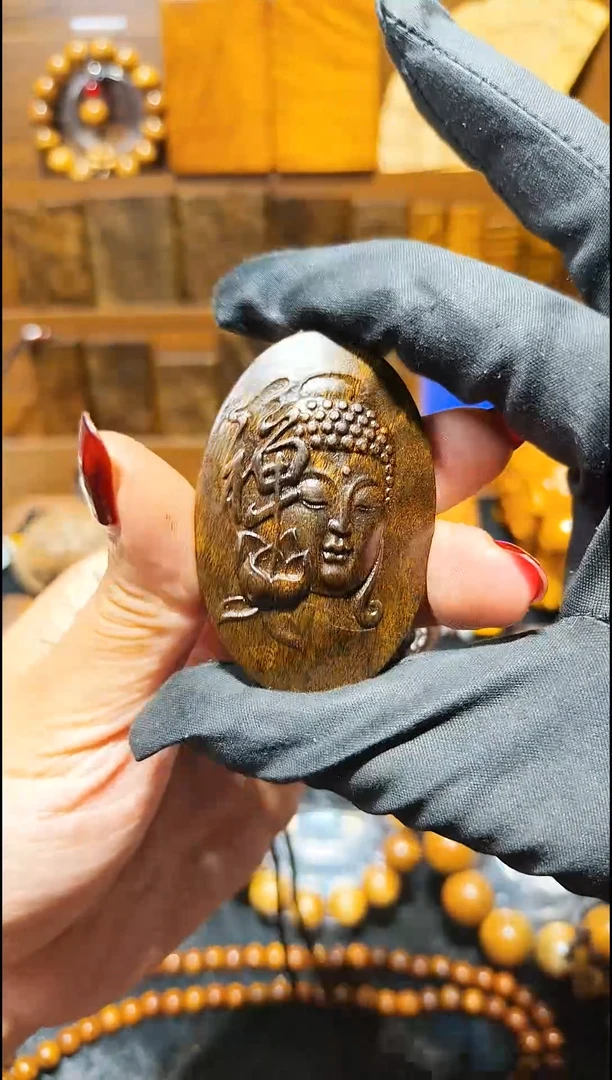 金丝楠《燊若坊》：金丝楠木小叶桢楠雕刻禅