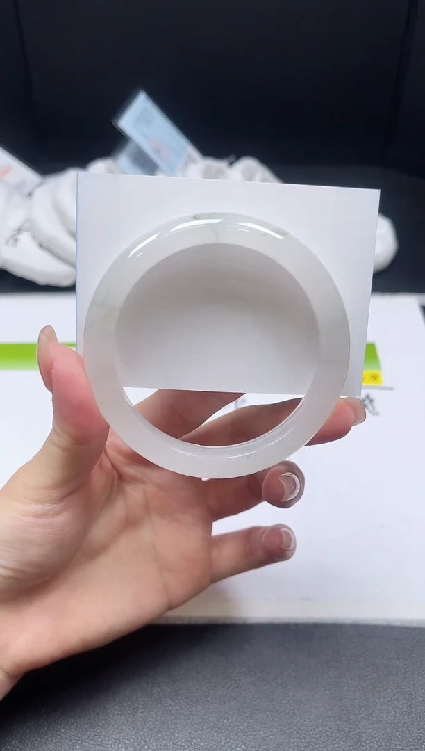 未镶嵌手镯石英质玉023-5960
