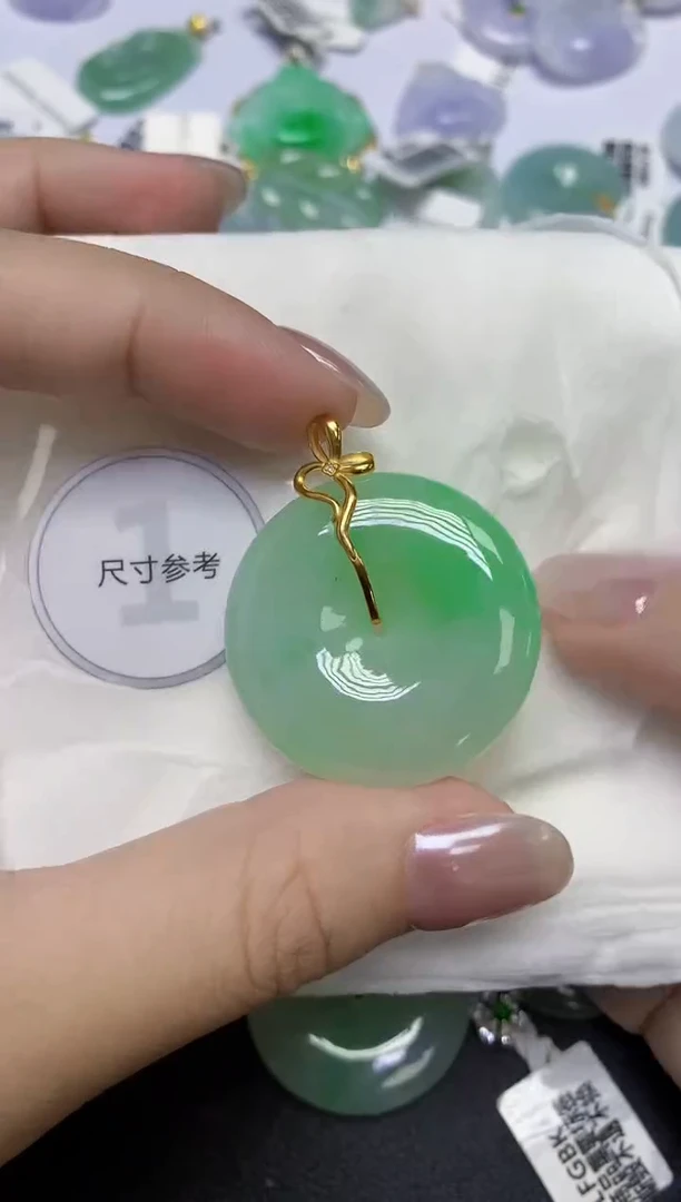 翡翠18K金镶嵌颈饰天然缅甸翡翠A货百元以上9元证书费自理