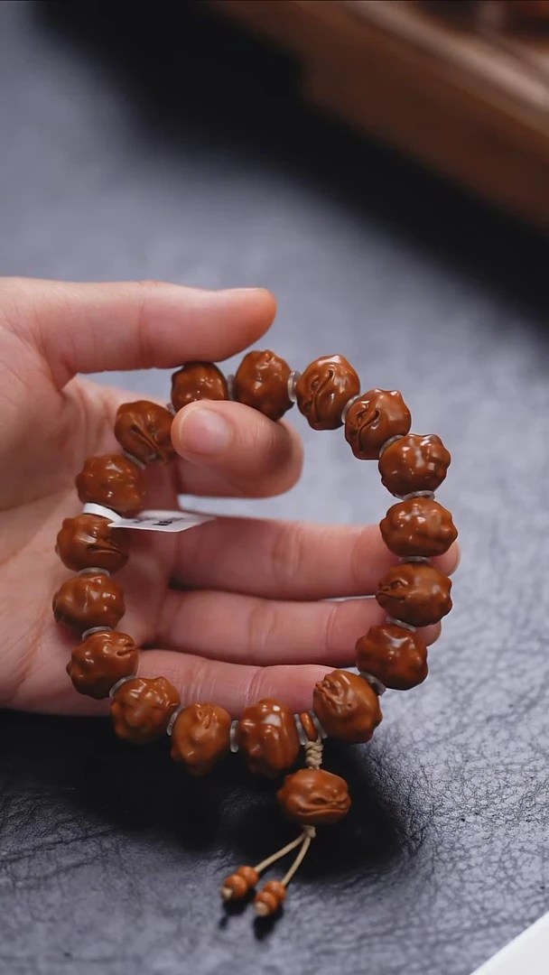 【闪购商品】橄榄核吊坠素核手串