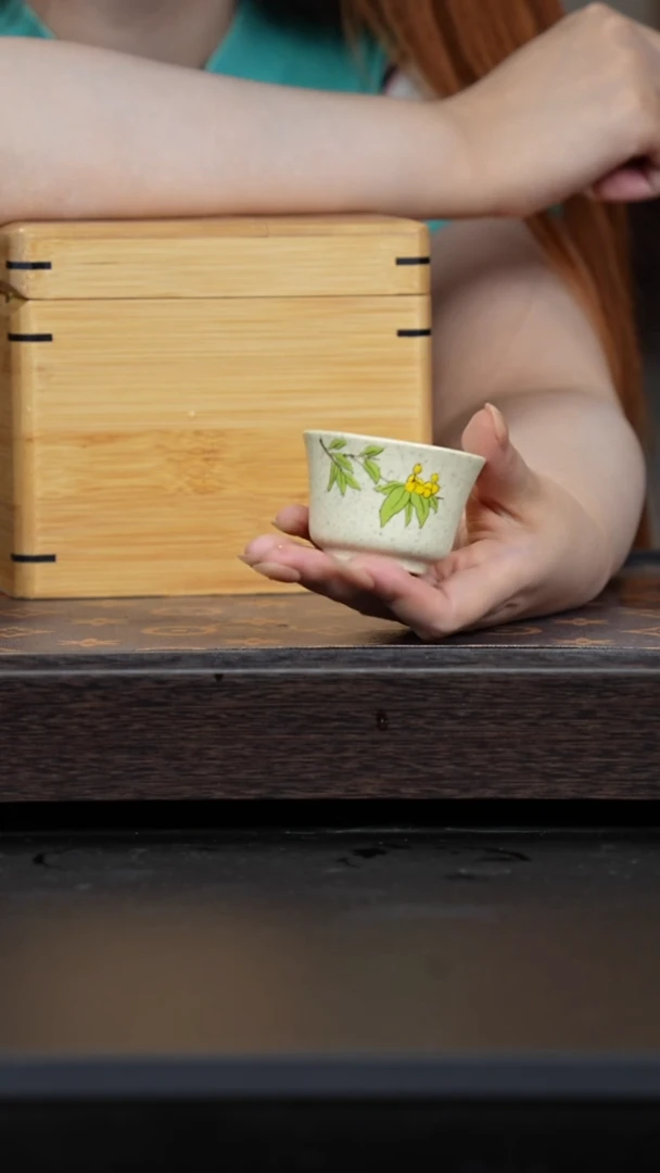 茶壶紫砂白段泥绘枇杷杯