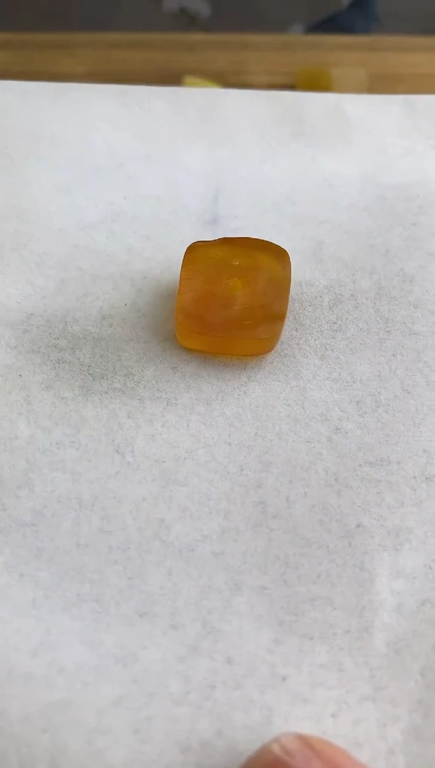 未镶嵌琥珀裸石10702087-钥匙扣