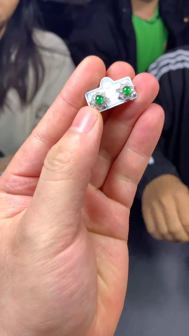 【闪购商品】翡翠耳饰未镶嵌0698921646/多样性发一