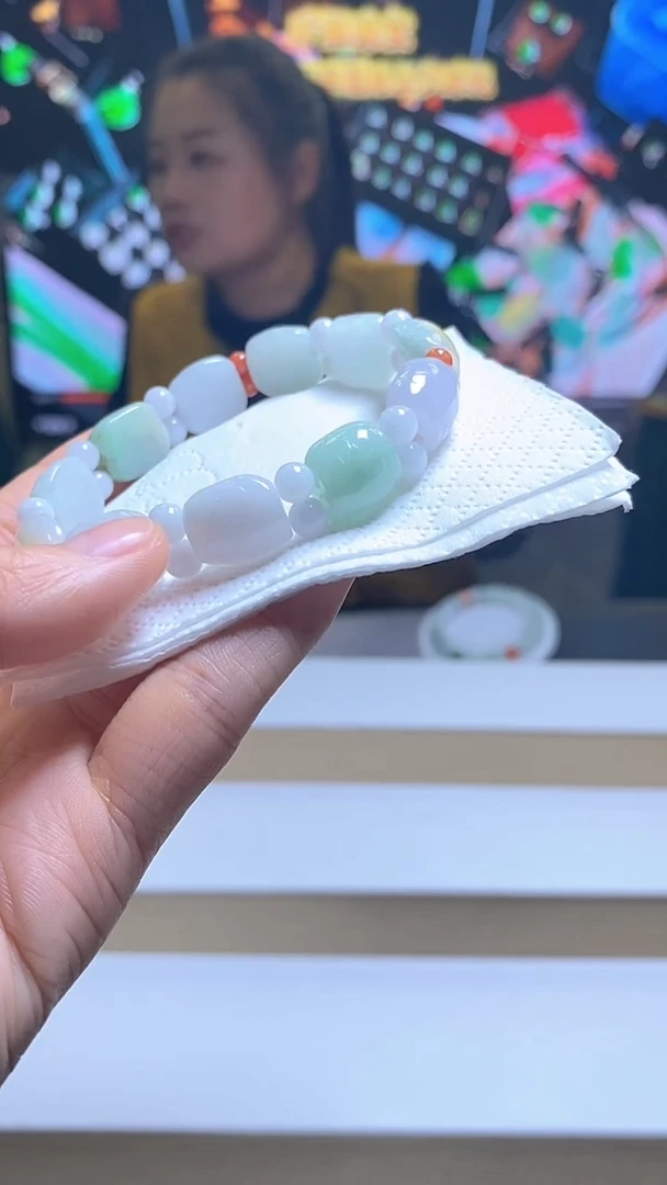 颈饰未镶嵌翡翠jj手串5