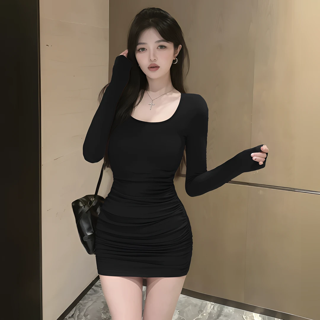 秋冬辣妹纯欲穿搭性感紧身包臀裙短款气质修身收腰黑色长袖连衣裙