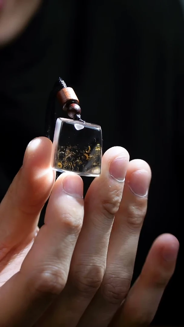 吊坠(赠链)未镶嵌水晶水晶