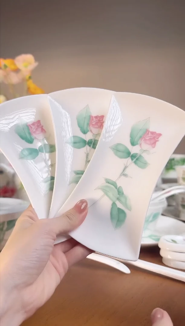 【闪购商品】玫瑰蝴蝶结点心盘3个