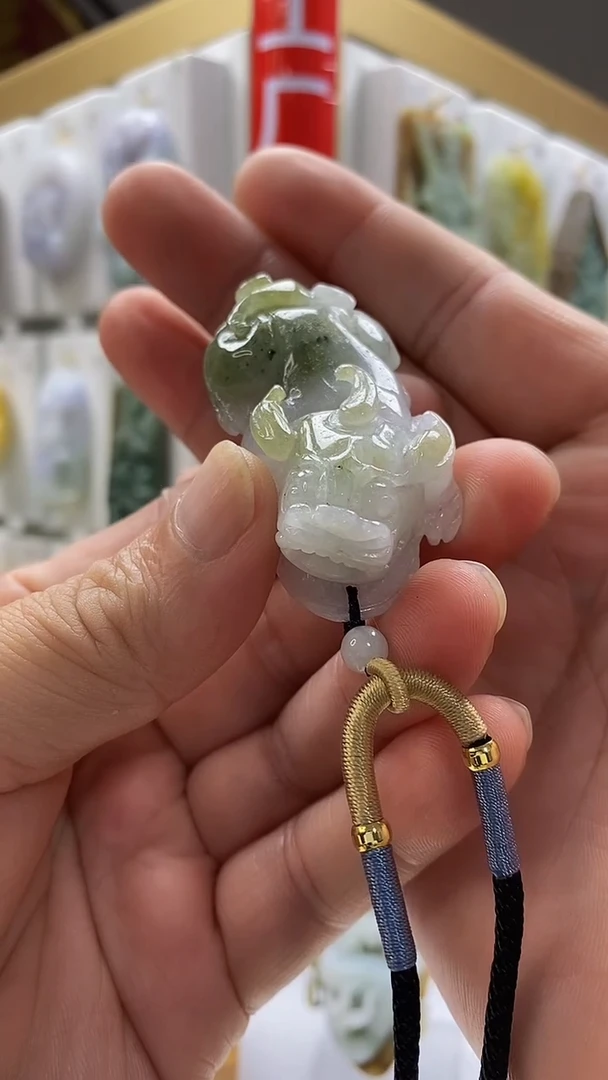 翡翠未镶嵌颈饰翡翠A货2025/8/6