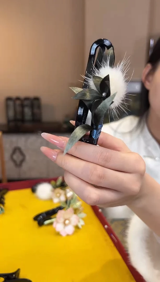 刺绣非遗绒花（发饰）