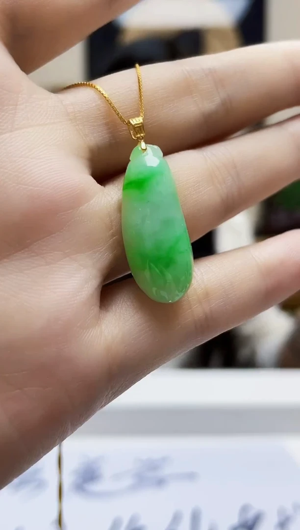 未镶嵌定制翡翠吊坠136