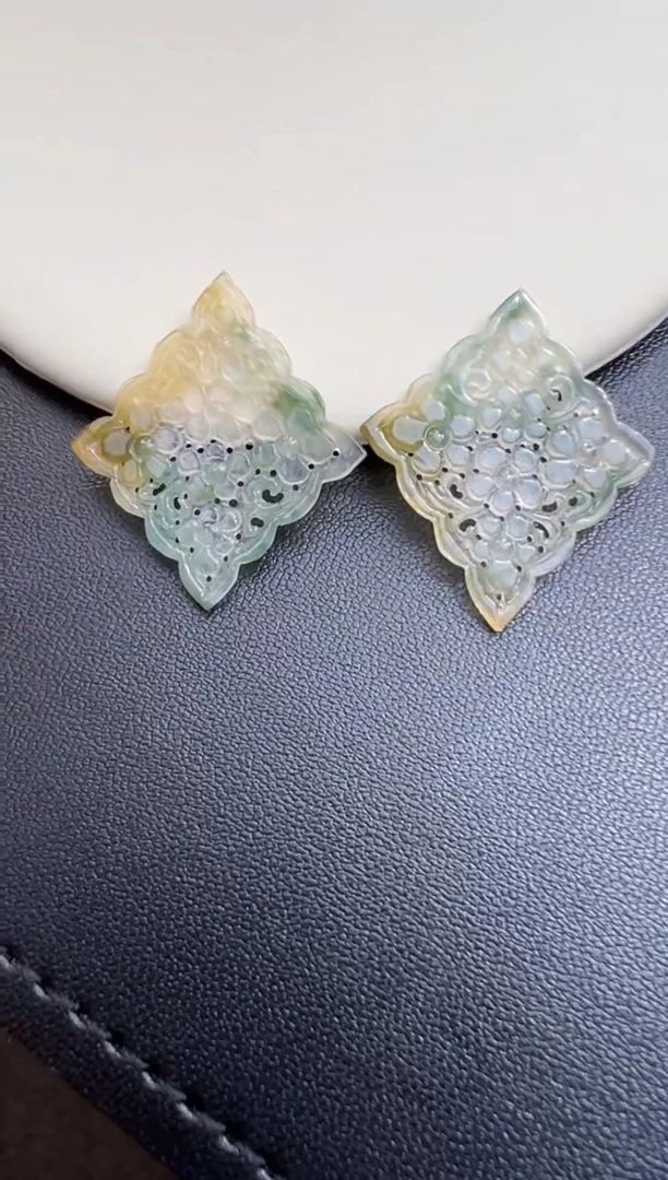 未镶嵌定制翡翠29.4*25*1.5花片耳饰