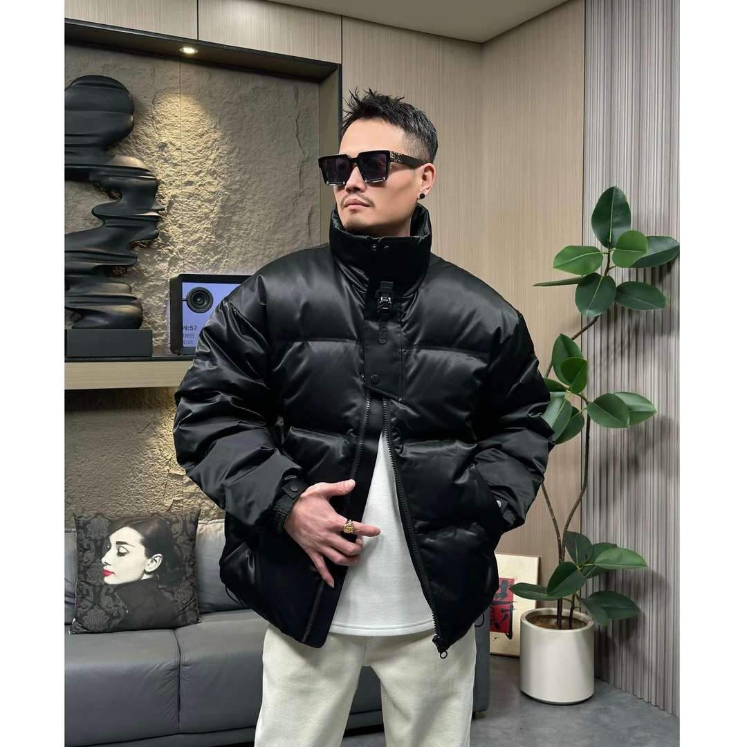 清掉一件（贵公子）冬季轻奢高端潮流立领光感镜面设计师款羽绒服