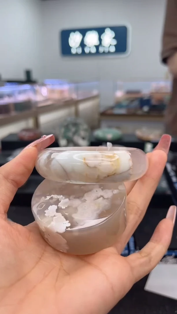 石英质玉手镯未镶嵌60圈口（赠品镯心）3650431