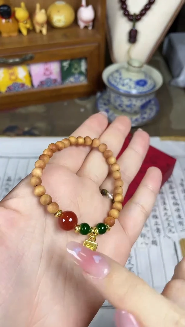 非洲檀香手串/手链菩提木质玉石手串/多发性其一/不带盒子