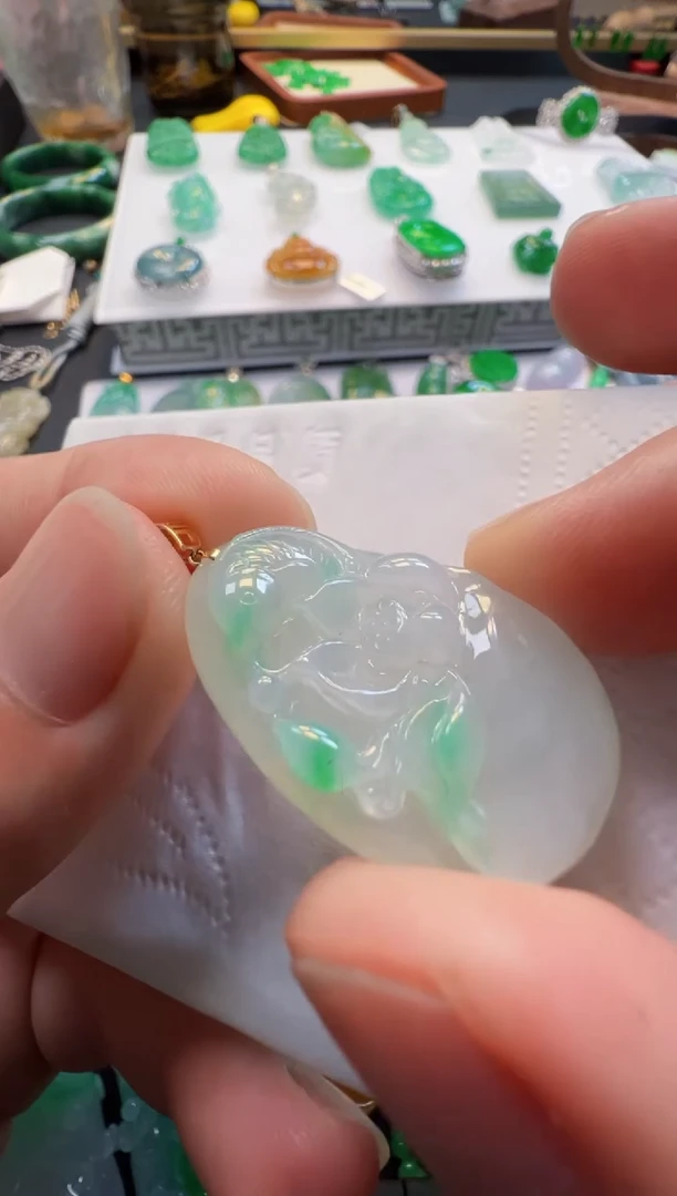 翡翠18K金镶嵌吊坠(不含链)580