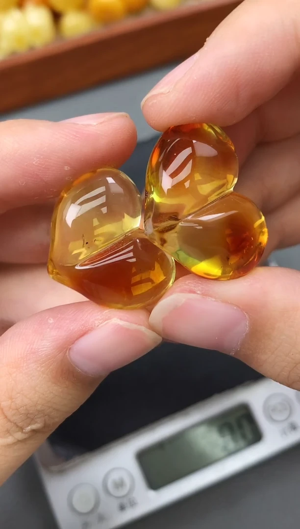 未镶嵌琥珀珠宝奇石28