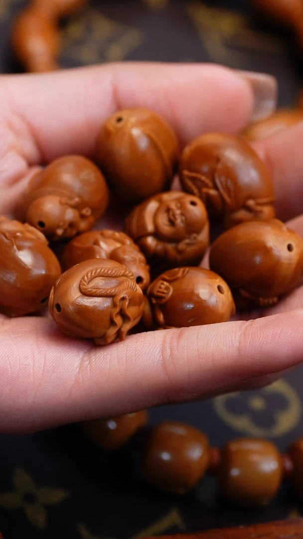 【闪购商品】橄榄核吊坠苏工橄榄核