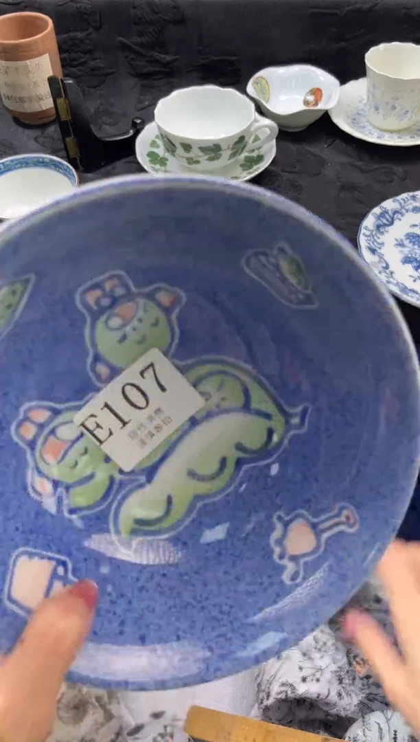 瓷片氷*豬       E107
