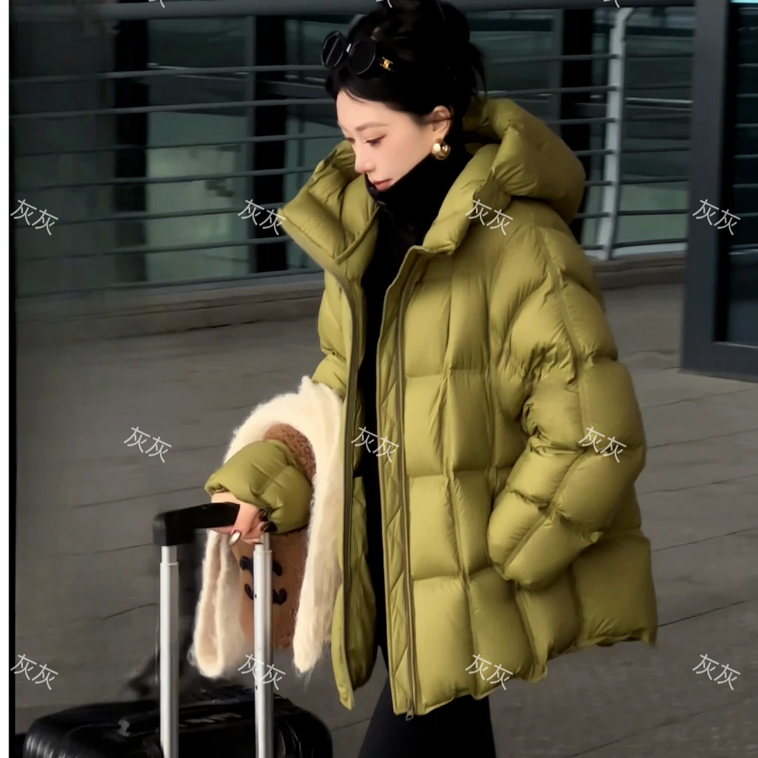 【亿朵】2024新款95绒子白鹅绒羽绒服时尚休闲6666