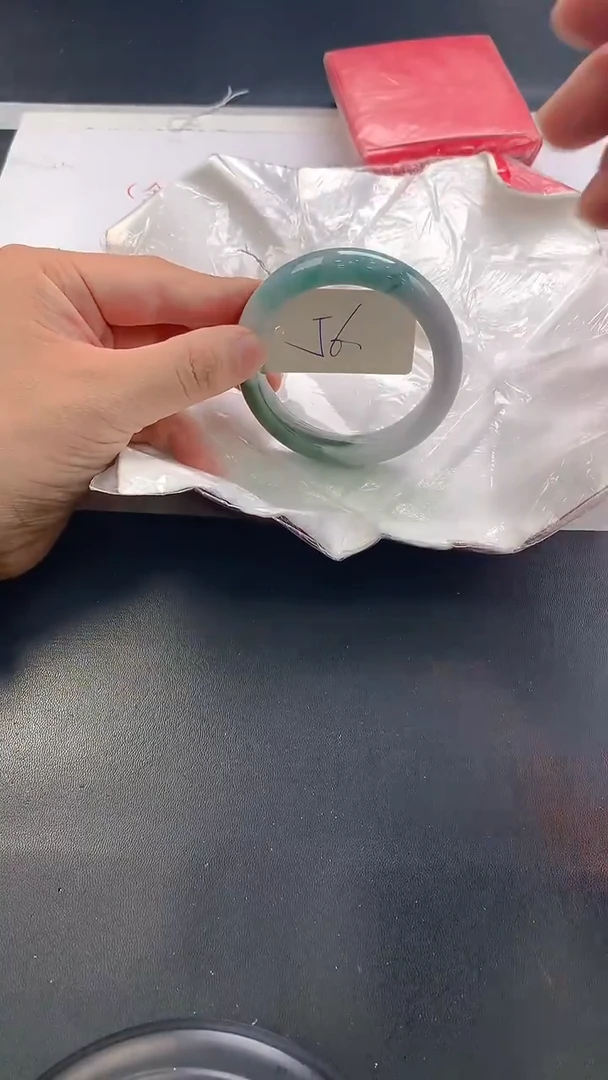 未镶嵌手镯翡翠306