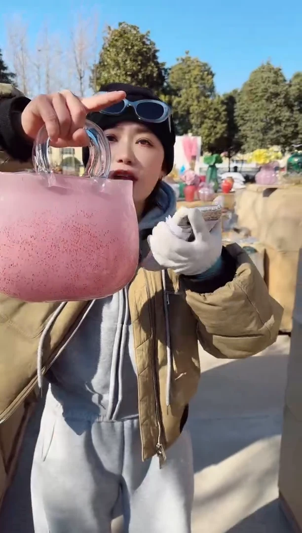【闪购商品】玻璃c-海燕微瑕花瓶--H3NGZ