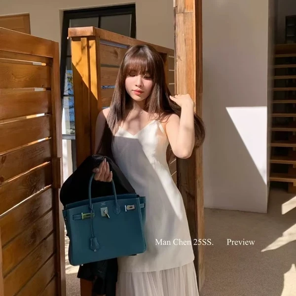 法式高级感蕾丝网纱拼接吊带长裙春夏新款气质连衣裙