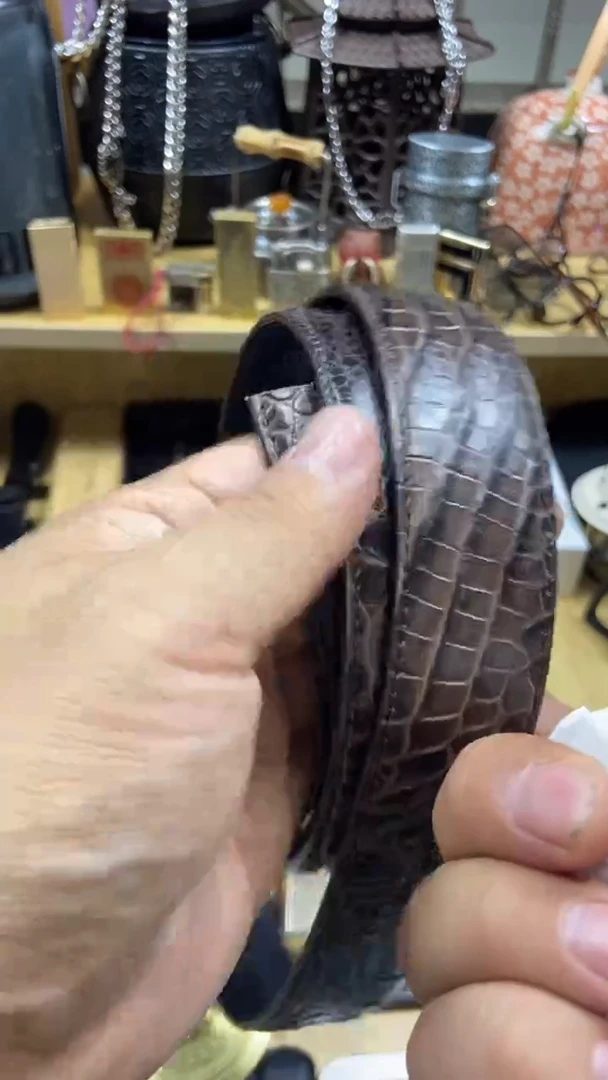 瓷片闪购商品  如图所示