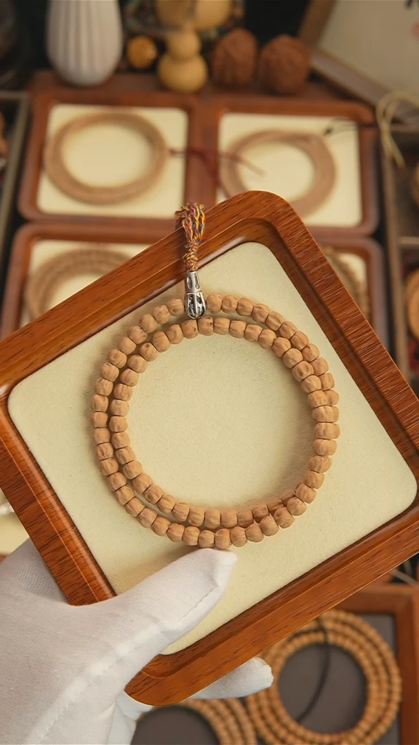 【闪购商品】柏香籽/百香籽吊坠手持