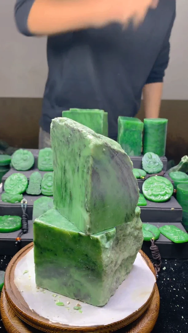 未镶嵌和田玉珠宝半成品1