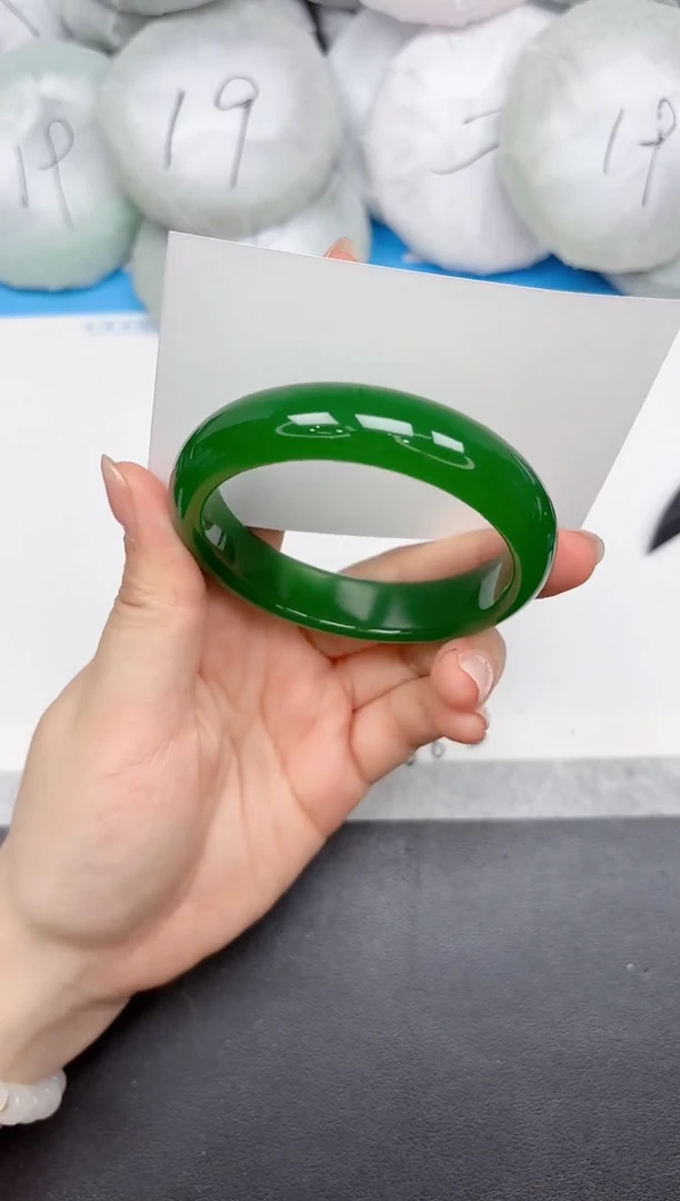 未镶嵌手镯石英质玉A140/56.9