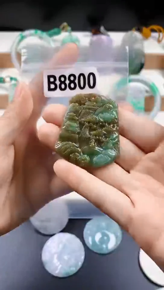 颈饰未镶嵌翡翠天然翡翠吊坠挂件