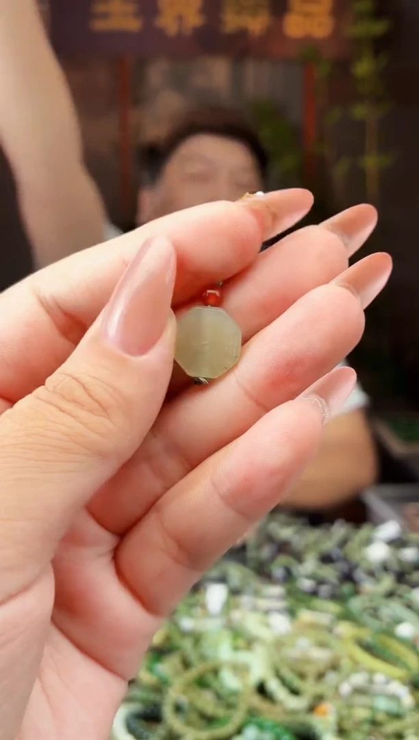 和田玉未镶嵌颈饰拍一发一