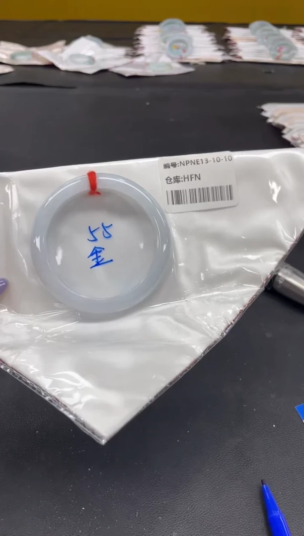 未镶嵌手镯翡翠翡翠手镯