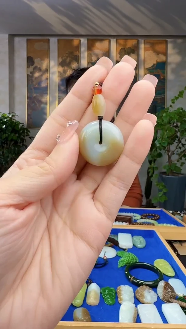未镶嵌和田玉挂件拍一发一