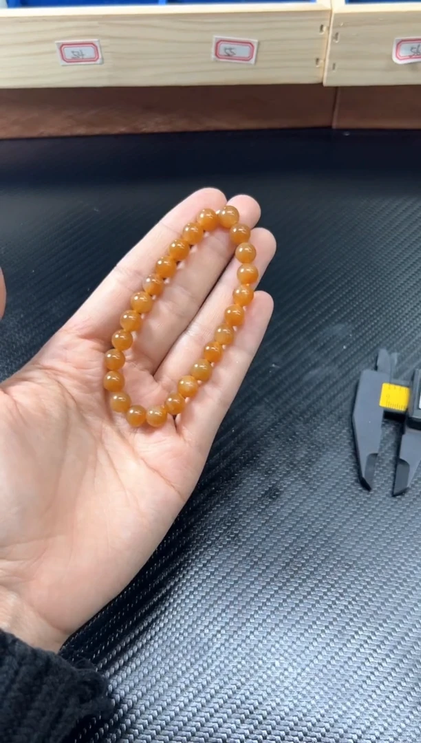 未镶嵌手串和田玉若羌微色差卡8M