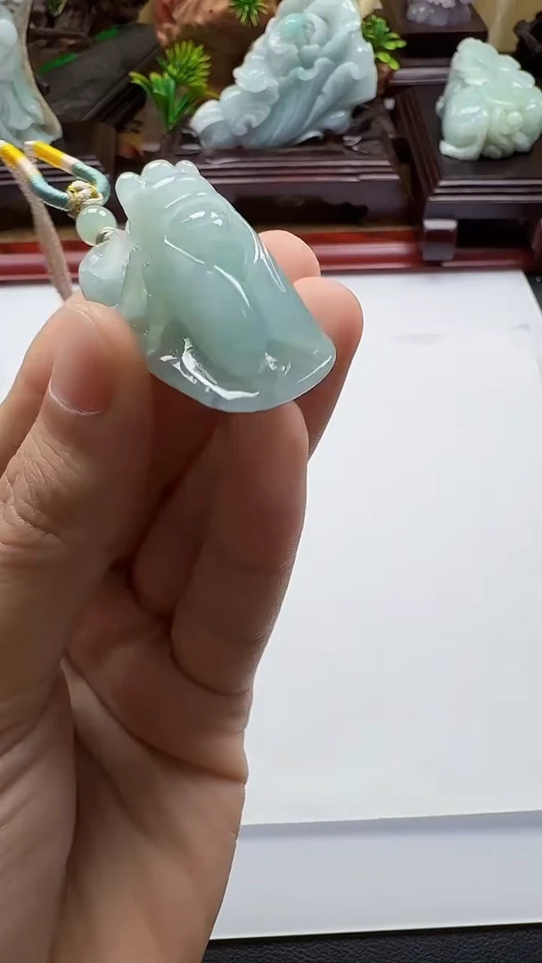 吊坠(不含链)未镶嵌翡翠1