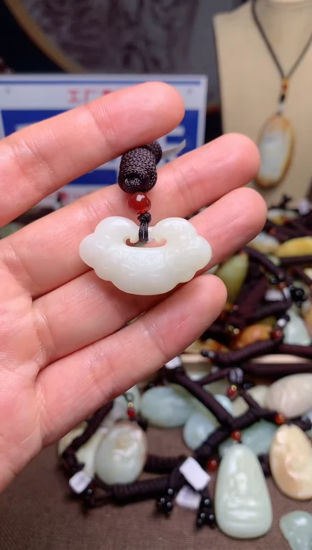 【闪购商品】和田玉颈饰未镶嵌1