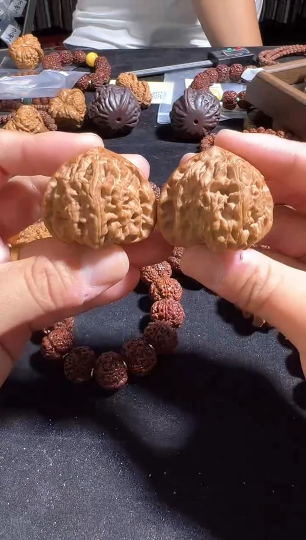 把件核桃头货对三角白