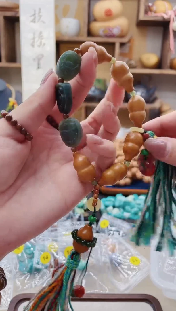 【闪购商品】橄榄核把件Q179橄榄葫芦手持