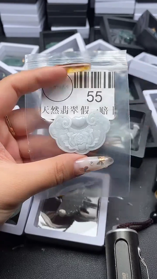 颈饰未镶嵌翡翠55