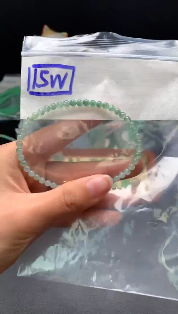 未镶嵌挂件翡翠14卡3.9