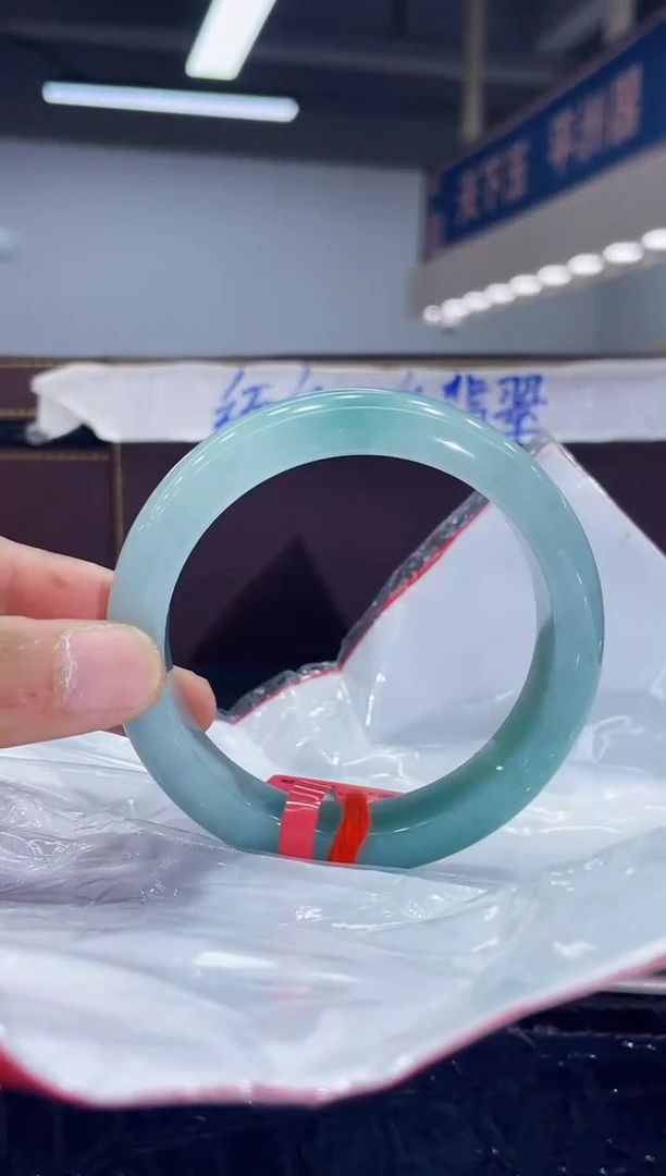 未镶嵌手镯翡翠10