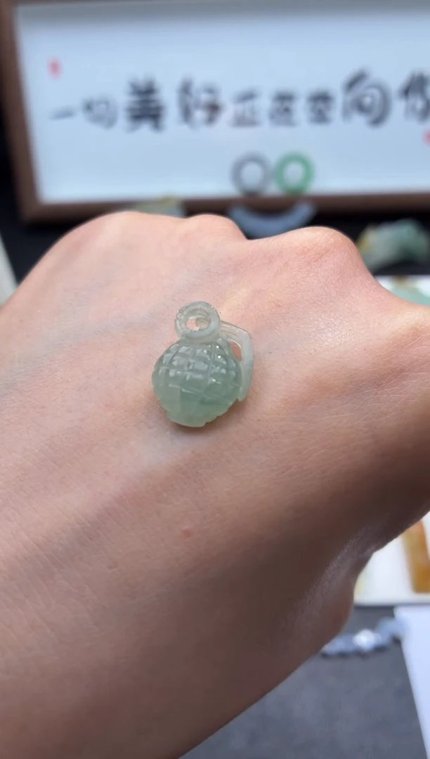 定制翡翠未镶嵌翡翠