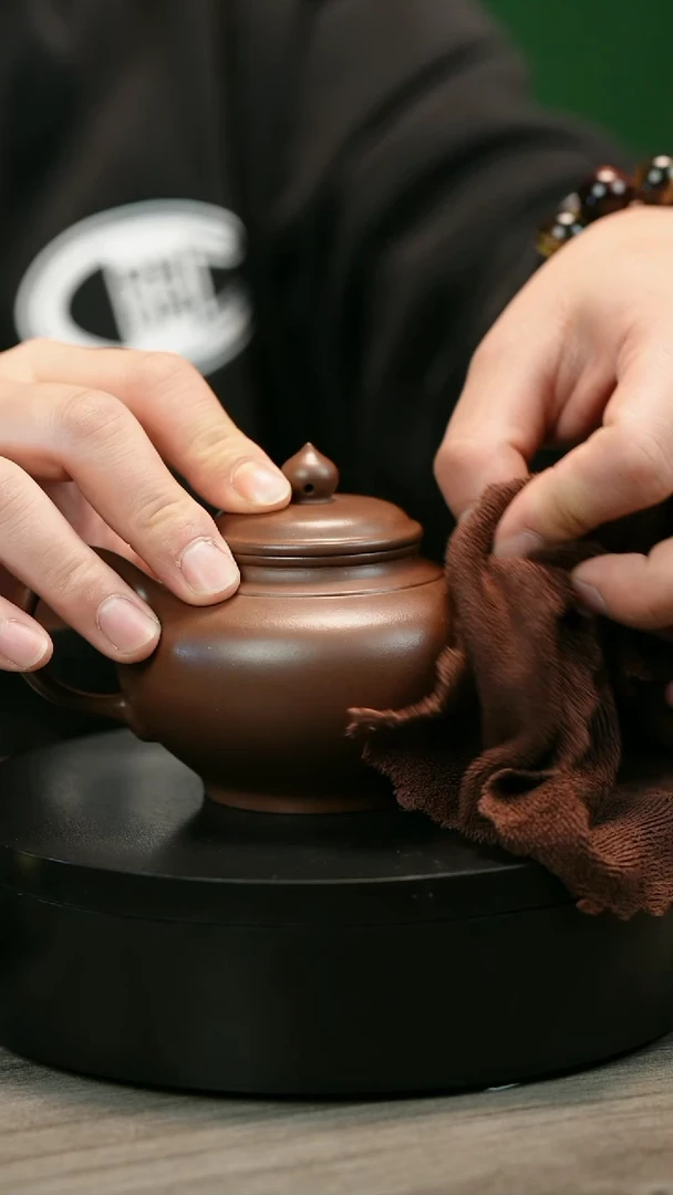 茶壶紫砂广****司H1744赵信军光素笑樱