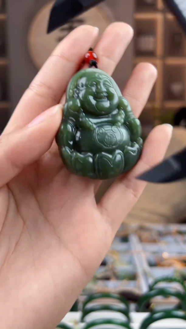 颈饰未镶嵌和田玉拍一发一，拍一发一